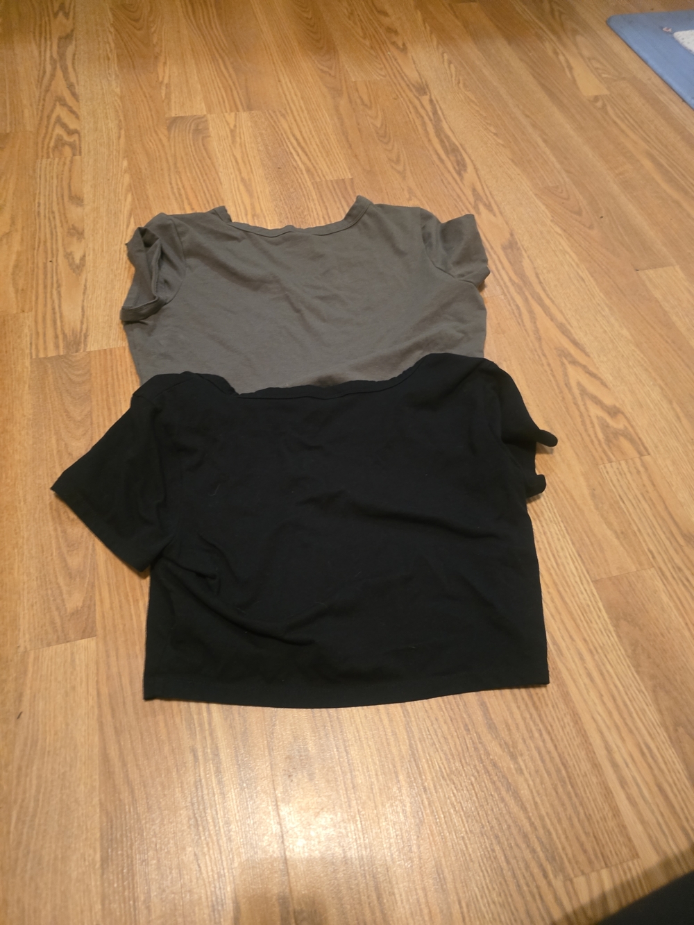 wild fable Two-Pack Cropped Tees in Black and Olive